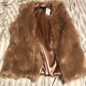 Rue21 Jackets & Coats - Pinky Nude Fur Vesr Rue21 Jackets & Coats - Pinky Nude Fur Vesr